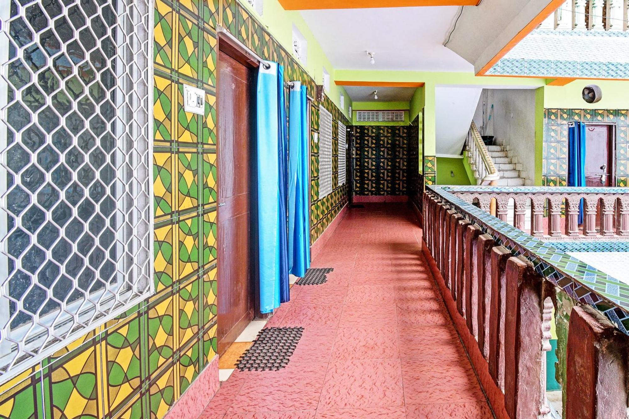 Hotel O Sri Ram Guest House Purî Extérieur photo