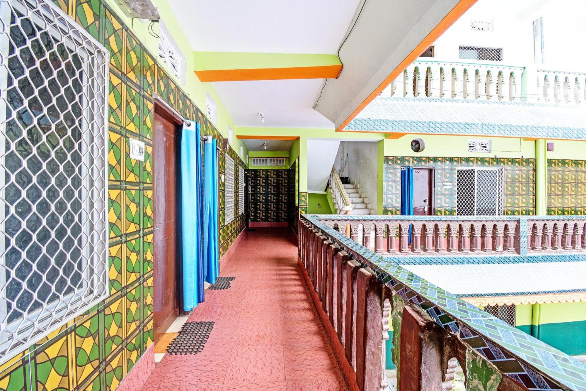 Hotel O Sri Ram Guest House Purî Extérieur photo